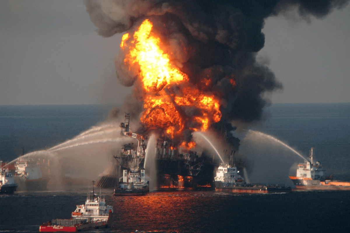 разлив нефти